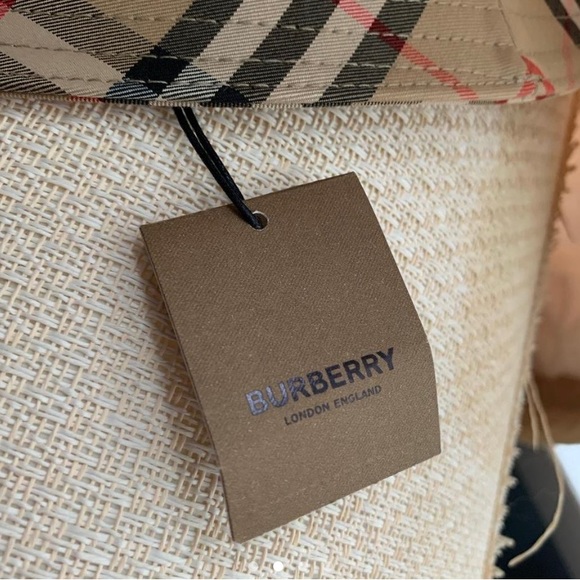 Burberry bucket hat - Picture 2 of 4